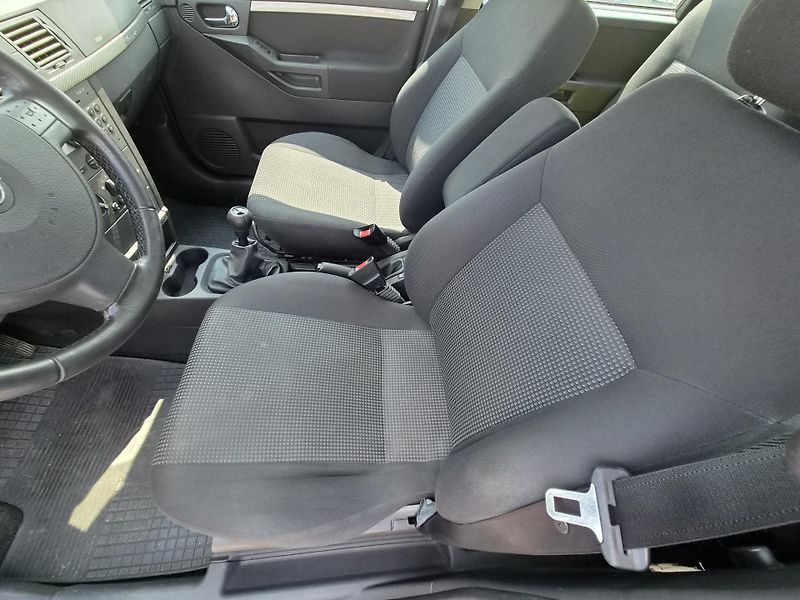 Opel Meriva (2010) 1,4 16V - fotka 6 z 11