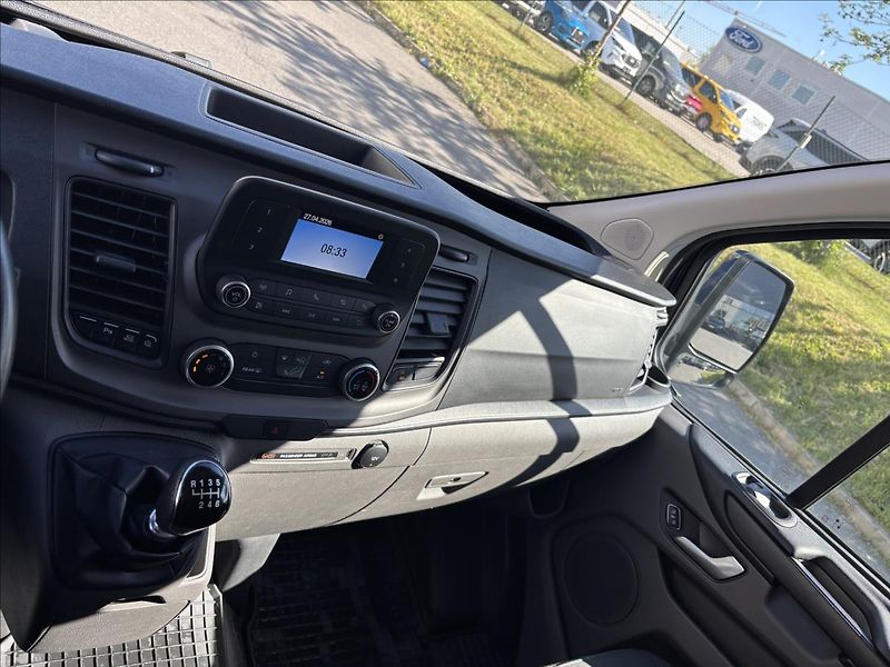 Ford Transit Custom 2,0 EcoBlue 96kW Mhev L2 9Míst - fotka 29 z 29