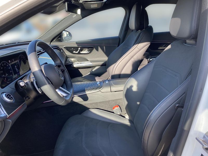 Mercedes-Benz Třídy E E 400e 4M AMG BURMESTER 4D - fotka 14 z 26