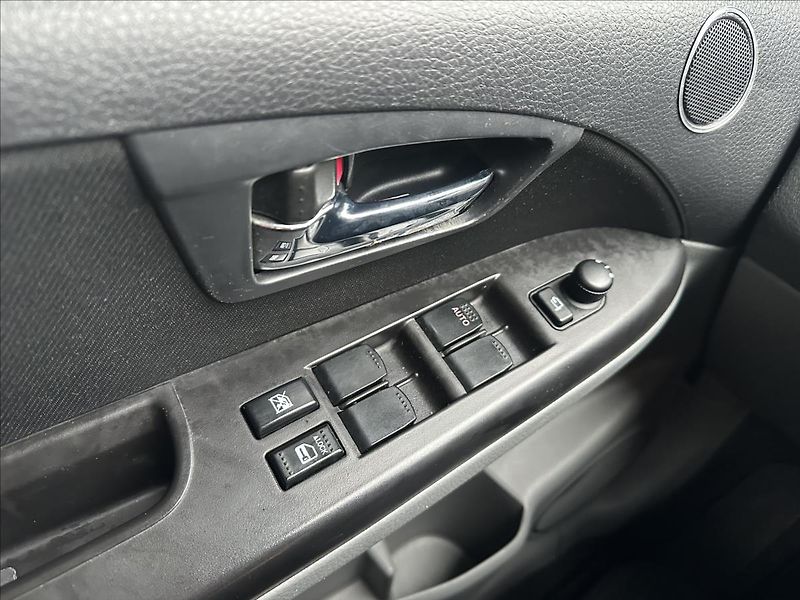 Suzuki SX4 1,6 4x4 STYLE TAŽNÉ - fotka 19 z 22
