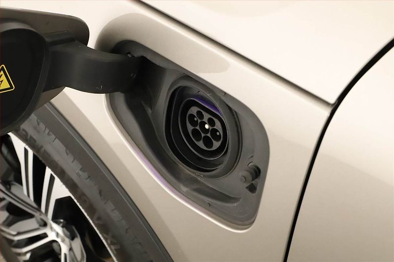 Volvo XC40 (2020) T5 Recharge - fotka 18 z 19