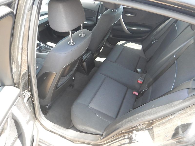 BMW Řada 1 116i, KLIMA, SERVISKA - fotka 10 z 29