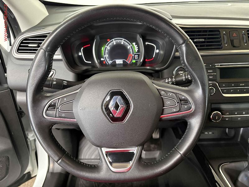 Renault Kadjar (2015) 1.2 TCe, 2.maj,ČR, Výhř.sed. - fotka 14 z 15