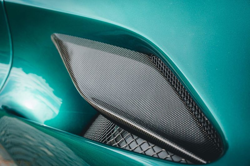 Ferrari F8 (2022) Tributo Special Tailor Made  - fotka 26 z 60