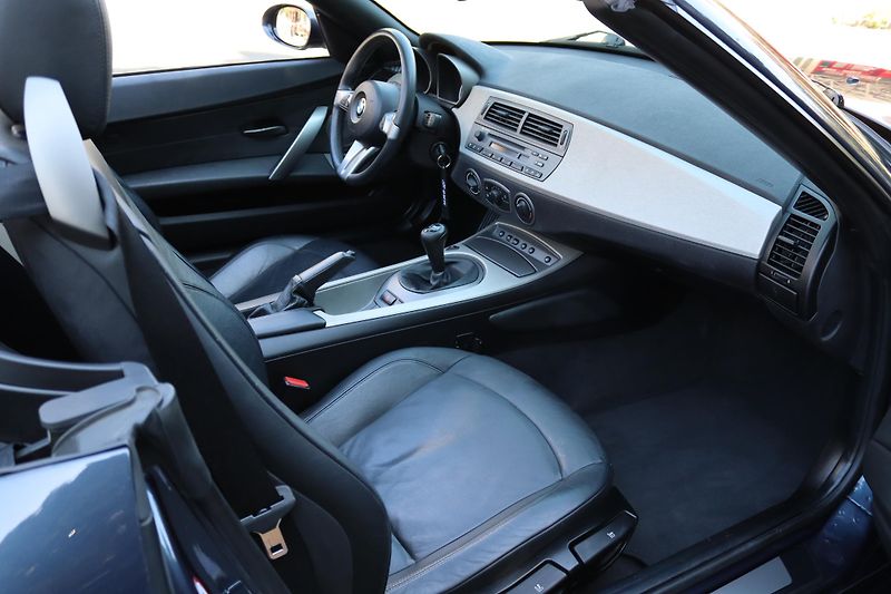 BMW Z4 BMW Z4 Roadster 2.5i (141 kW)  - fotka 35 z 48