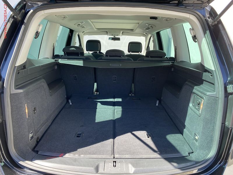 Volkswagen Sharan (2013) 2.0 TDi, Comfortline, panor - fotka 7 z 18