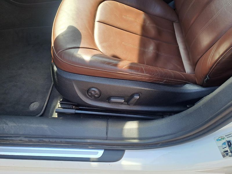 Audi A6 (2013) 2,0 TDi 130 kW AUT NAVI KŮŽE - fotka 11 z 23