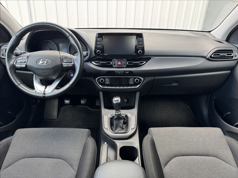 Hyundai i30 1,5 T-GDi WG DPH 1.maj původČR - fotka 24 z 50