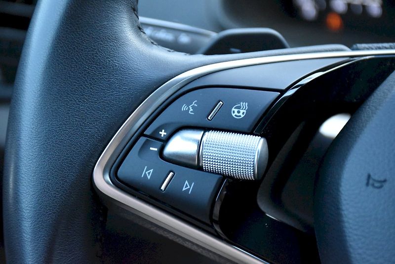 Škoda Karoq (2024) Selection 1.5 TSI DSG - fotka 29 z 33