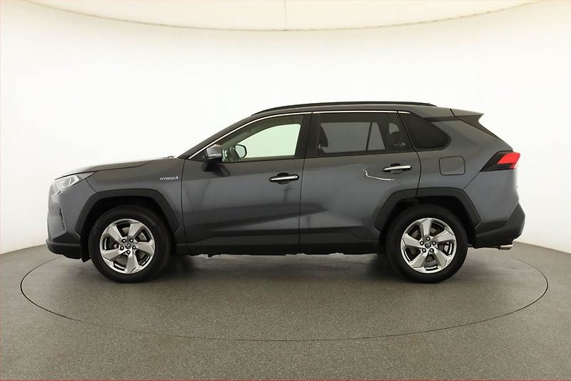 Toyota RAV4 (2019) 2.5 Hybrid - fotka 3 z 19