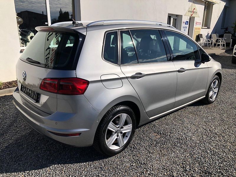 Volkswagen Golf Sportsvan (2014) 2.0 TDI Xenony , Webasto - fotka 3 z 31