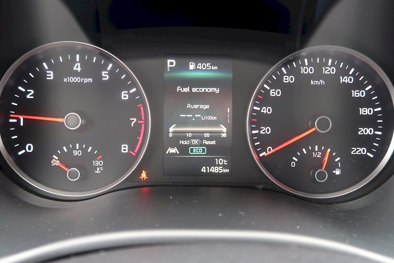 Kia Stonic (2023) Exclusive 1,0 T-GDI DCT7 74kW - fotka 19 z 31