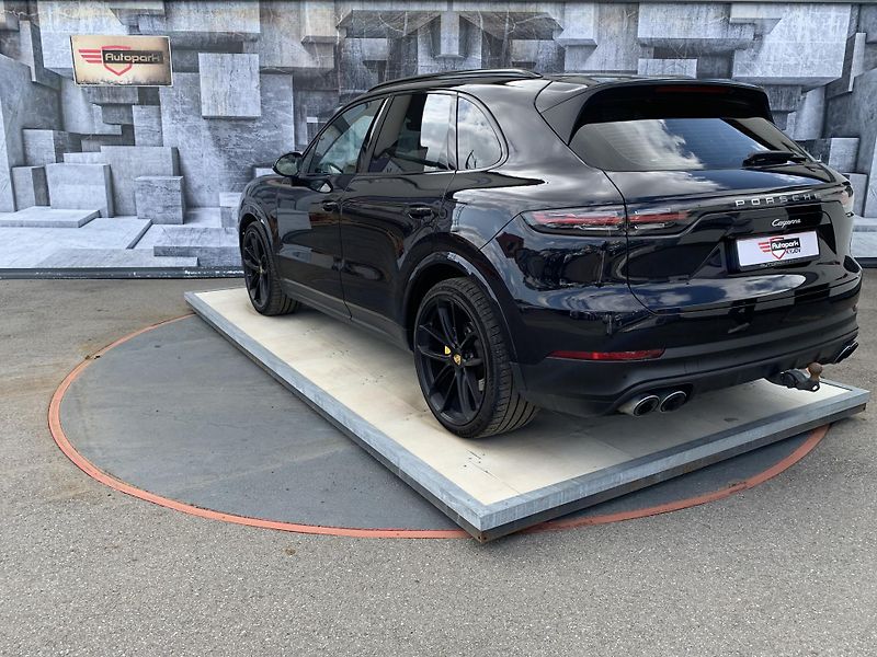 Porsche Cayenne (2019) 3.0i, 250KW, VZDUCH, ZÁRUKA - fotka 8 z 25