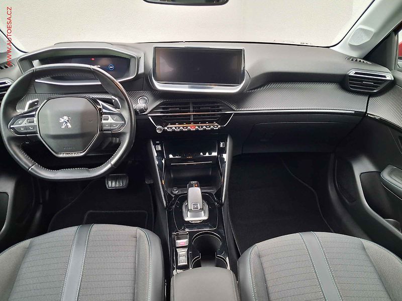 Peugeot 208 (2020) 1.2PT, Allure, AT, kamera - fotka 8 z 17