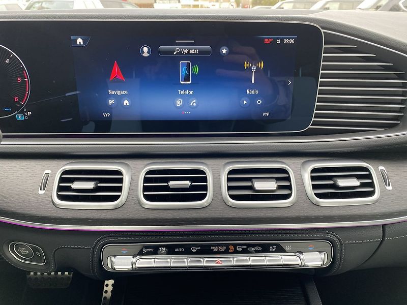 Mercedes-Benz GLE 450d 4matic AMG - fotka 20 z 31