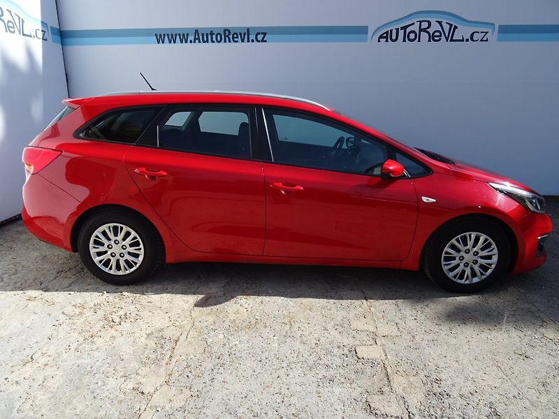 Kia Ceed (2016) 1.6CRDi,100kW,NovéČR,klima - fotka 5 z 22