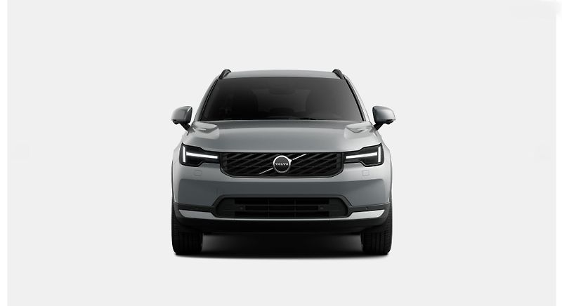 Volvo XC40 (2026) B3 ULTRA DARK AUT - fotka 8 z 14