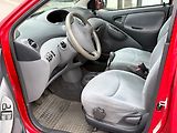 Toyota Yaris 1.0 Terra - náhled 6