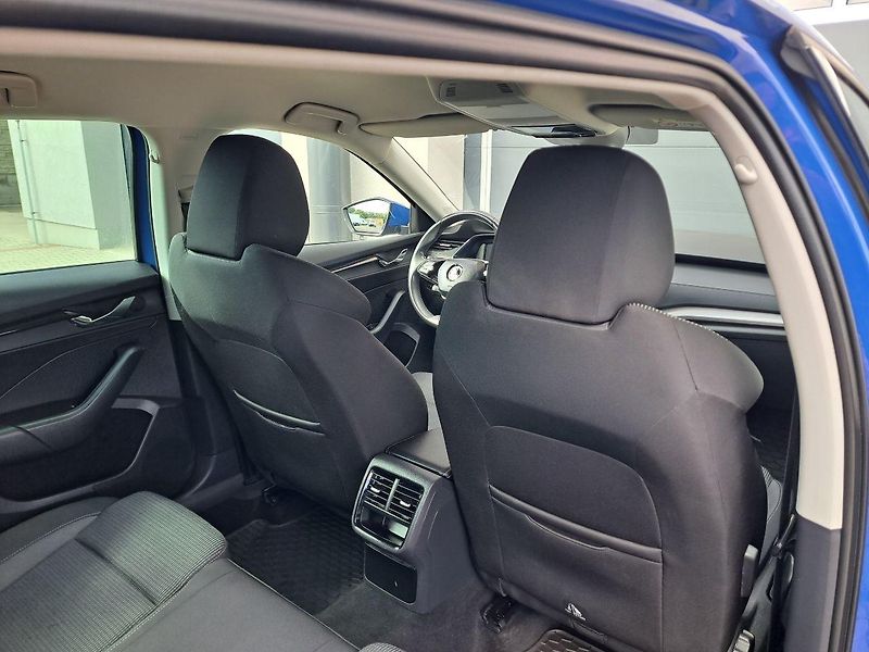Škoda Octavia (2022) 1.0 TSI MHEV e-TEC, ZÁRUKA - fotka 31 z 34