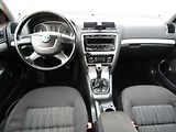 Škoda Octavia (2012) 1.6 TDi, ČR, Elegance - náhled 8