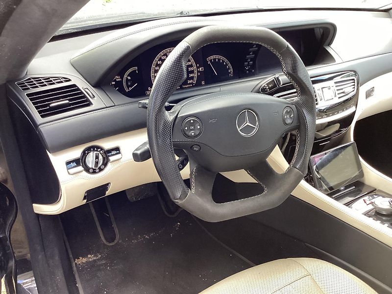 Mercedes-Benz CL (2007) - fotka 14 z 18