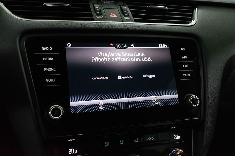Škoda Octavia 1.6 TDI 85kW *MirrorLink*ACC* - fotka 27 z 40