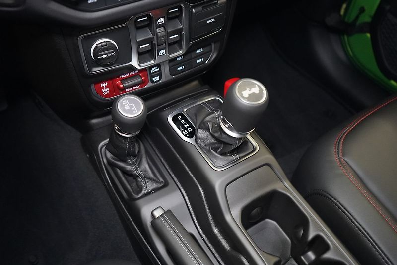 Jeep Wrangler (2026) - fotka 32 z 49