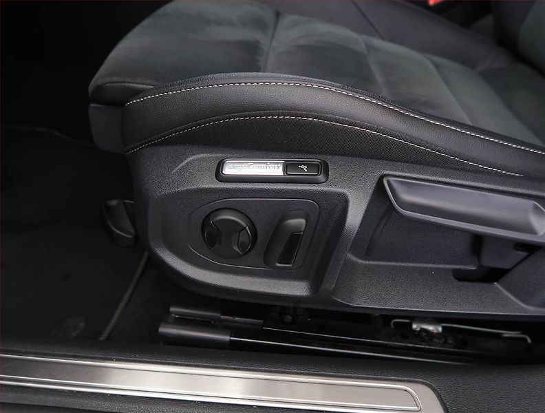 Volkswagen Arteon (2023) 2.0 TDI - fotka 26 z 28