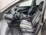 Peugeot 5008 (2017) 1.2 PT 7míst, Allure, LED - náhled 9