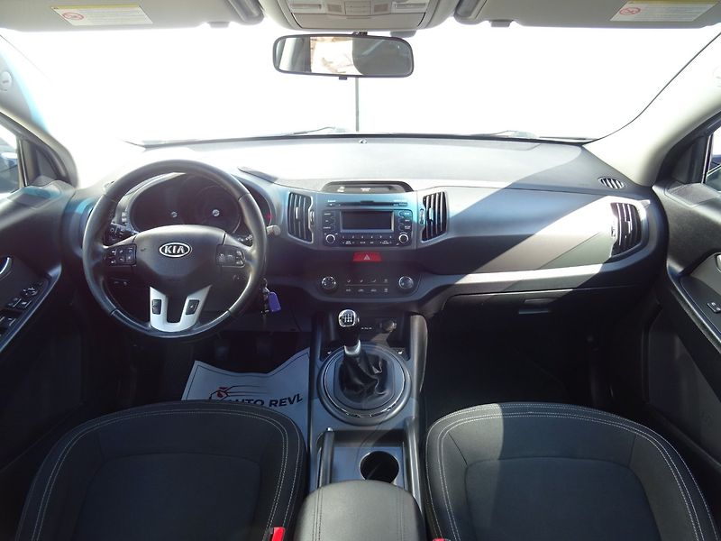 Kia Sportage (2011) 1.7CRDi,85kW,S.kn,tažne,ALU - fotka 15 z 23
