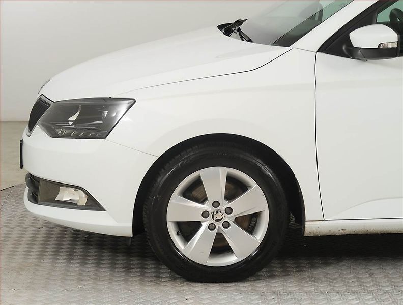 Škoda Fabia (2018) Ambition Plus 1.0 TSI - fotka 14 z 16