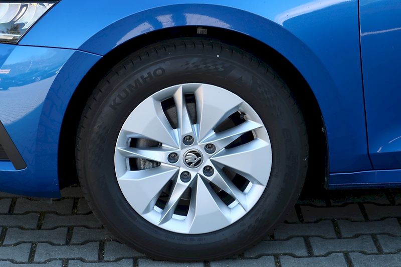Škoda Octavia (2023) kombi Active Plus 1,0 TSi/81 k - fotka 31 z 31