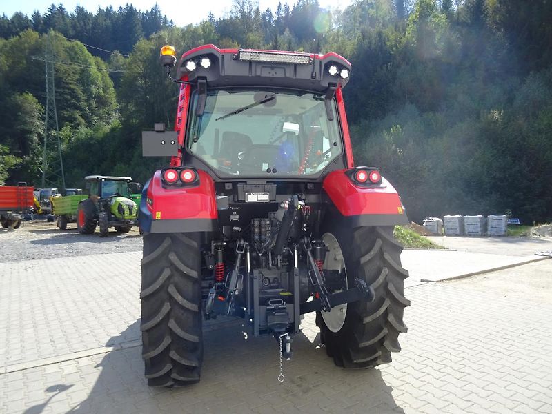Basak (2026) 5095 čelní nakladač - fotka 19 z 38