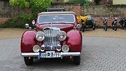 Pálavský Oldtimer přilákal na Břeclavsko desítky elegantních veteránů