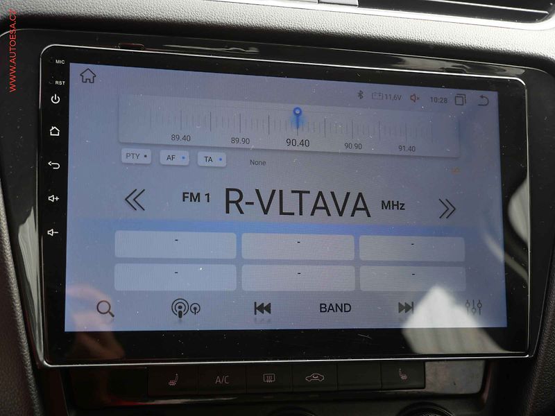 Škoda Octavia (2015) 2.0 TDi, ČR, Ambition - fotka 18 z 20