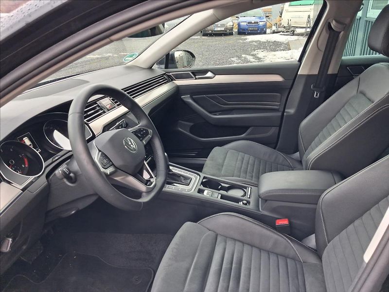 Volkswagen Passat 2,0 2.0TDi, metrix, DPH - fotka 13 z 19