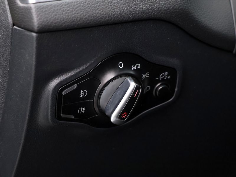 Audi Q5 3.0 TDI 180kW Quattro S-Tronic - fotka 15 z 38