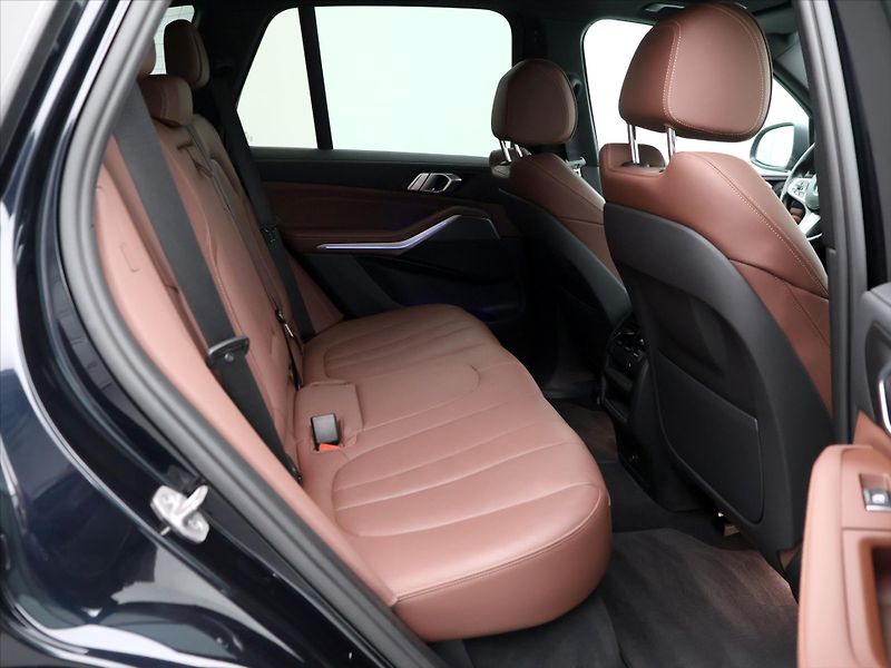 BMW X5 3,0 Xdrive40d AT Pano DPH - fotka 15 z 54