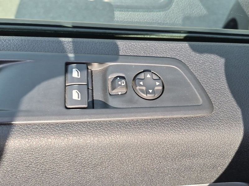 Toyota ProAce VIP L2 2.0 D-4D 130Kw - fotka 23 z 28