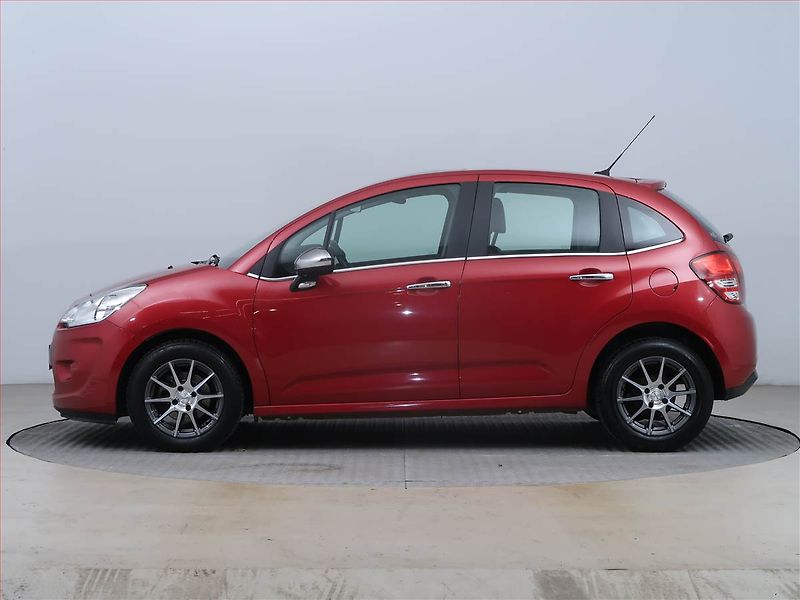 Citroën C3 (2012) 1.4 i, Tempomat, Park. senzory - fotka 3 z 14