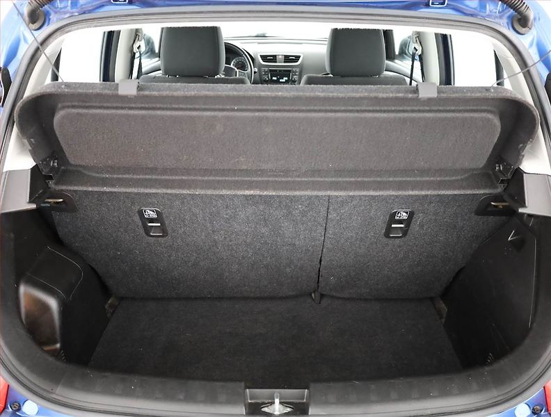Suzuki Swift (2015) 1.2 - fotka 14 z 15