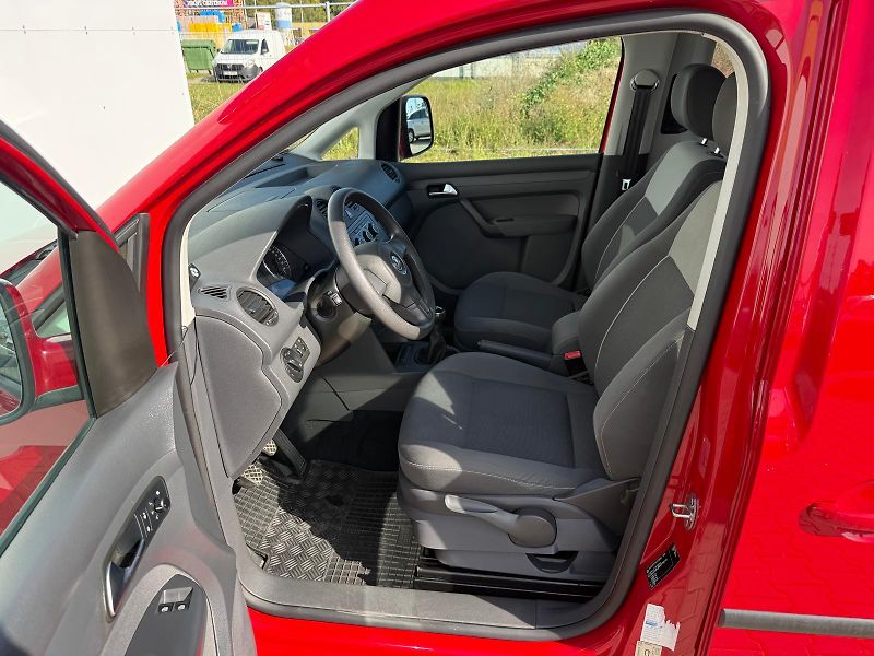 Volkswagen Caddy 1.2 TSI 77kW TRENDLINE - fotka 11 z 25