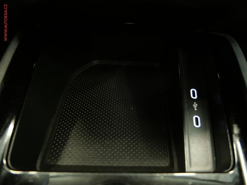 Škoda Scala (2023) 1.0 TSi, 2.maj,ČR, Style - fotka 21 z 24