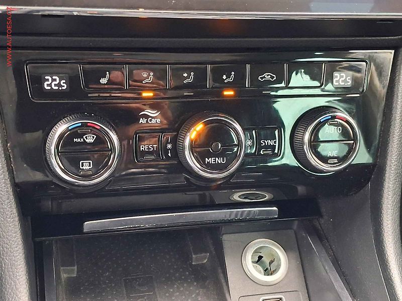 Škoda Superb (2018) 2.0TDi 4x4, Style, xenon - fotka 15 z 18