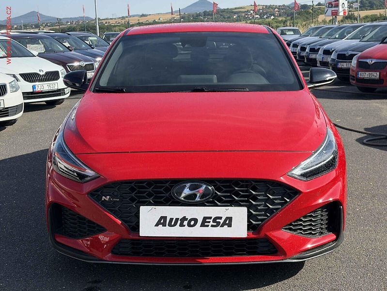 Hyundai i30 (2022) 1.5T-GDi, ČR, AT - fotka 2 z 19