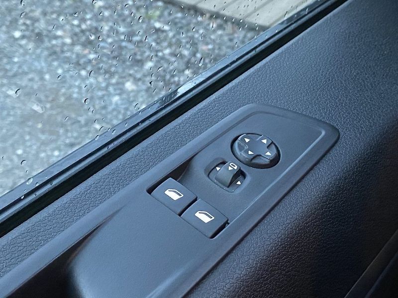 Toyota ProAce Verso 2.0D, ČR, Bus.Comfort, L1, DPH - fotka 22 z 26