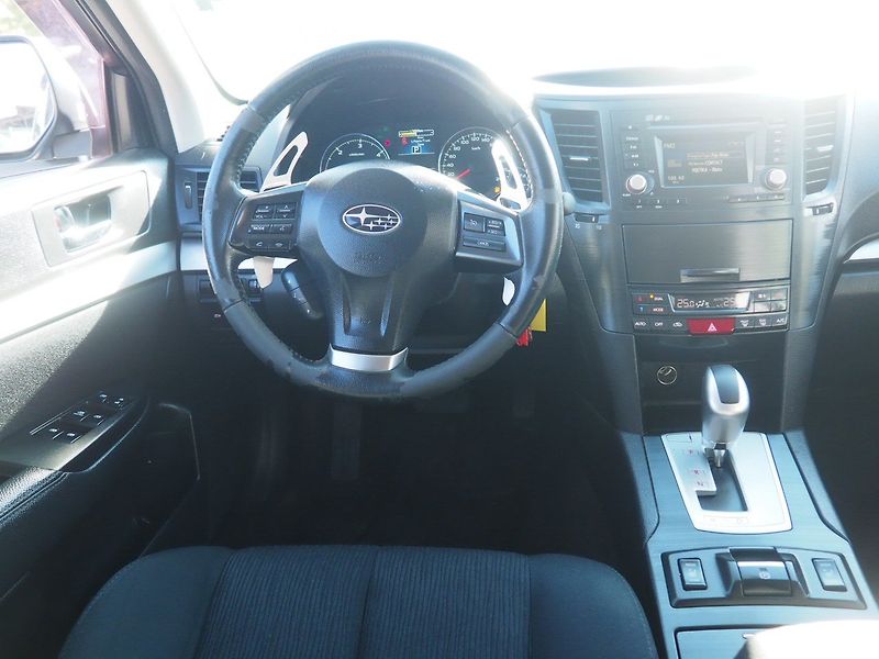 Subaru Outback (2014) 2.0D AWD, Automat - fotka 16 z 35