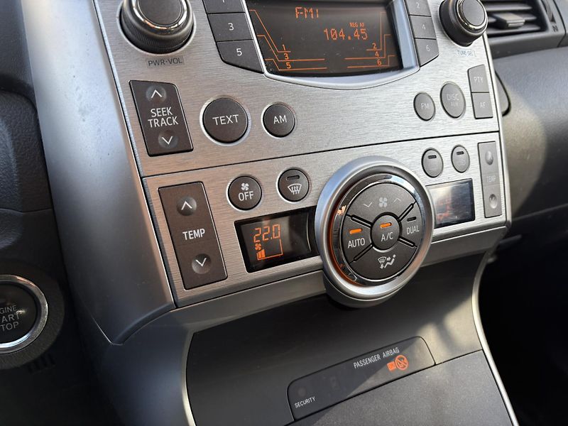 Toyota Verso 2.2 D-4D 110kW AT 7 míst - fotka 18 z 20