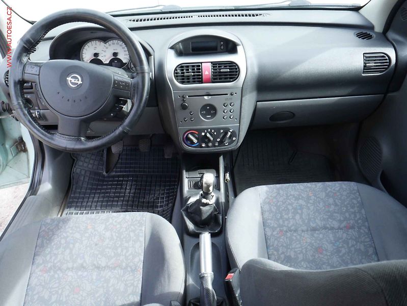 Opel Corsa (2000) 1.2i, ČR - fotka 8 z 16