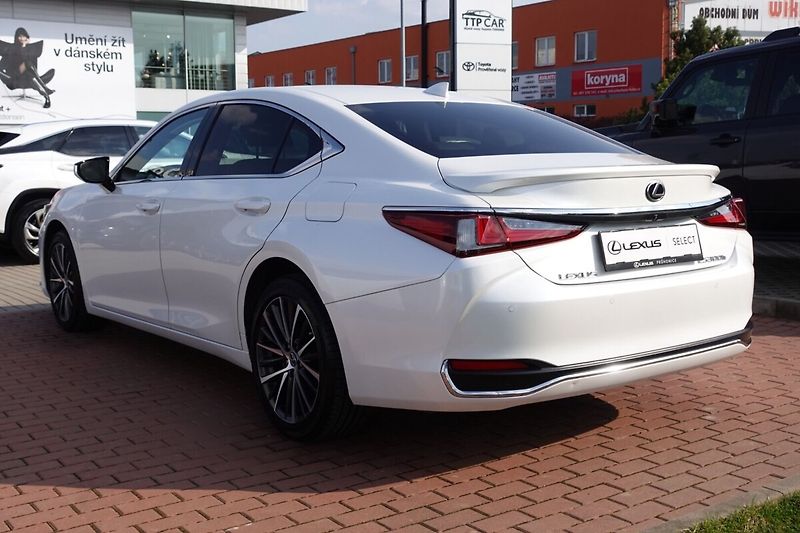 Lexus ES 300h ZLEVNĚNO 2,5HSD Elegance Plus - fotka 7 z 37